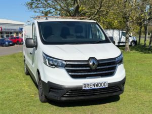 2022 Renault Trafic 2.0 Dci Blue Ll30 Business+ Panel Van 5dr Diesel Manual L2 H1 Euro 6 (s/s) (130 Ps) in White — image 2