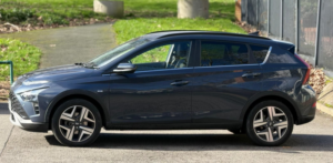 2023 Hyundai Bayon 1.0 T-Gdi Mhev Premium SUV 5dr Petrol Hybrid Dct Euro 6 (s/s) (100 Ps) in Grey — image 4