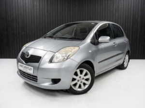 2007 Toyota Yaris 1.3 Zinc Multimode 5dr in Silver — image 3
