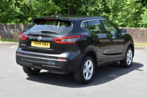 2019 Nissan Qashqai 1.5 Dci Acenta Premium in Black — image 5