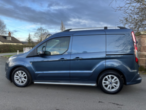 2019 Ford Transit Connect 1.5 Tdci 200 Limited Van Ulez Euro 6 *no Vat* in Blue — image 4