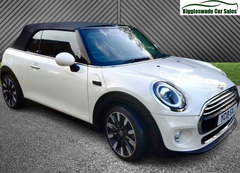 2019 MINI Convertible 1.5l Cooper Exclusive Auto Convertible 2dr Petrol Automatic Euro 6 (134 Bhp) in White — image 1