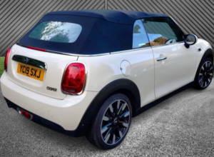 2019 MINI Convertible 1.5l Cooper Exclusive Auto Convertible 2dr Petrol Automatic Euro 6 (134 Bhp) in White — image 3