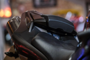 2008 Yamaha R1 *yamaha Yzf R1 - Akrapovic End Cans* in Grey — image 5