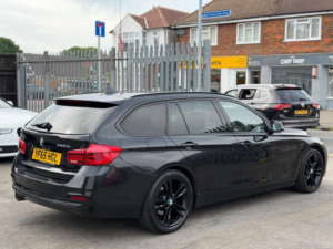 2015 BMW 3 Series 2.0 320d Sport Touring Auto Euro 6 (s/s) 5dr in Black — image 5