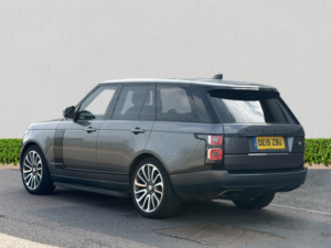 2019 Land Rover Range Rover 2.0 P400e 12.4kwh Gpf Vogue Se SUV 5dr Petrol Plug-In Hybrid Auto 4WD Euro 6 (s/s) (404 Ps) in Grey — image 5