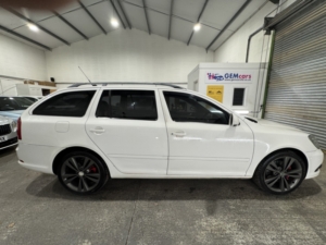 2010 Skoda Octavia 2.0 Tdi Vrs in White — image 4