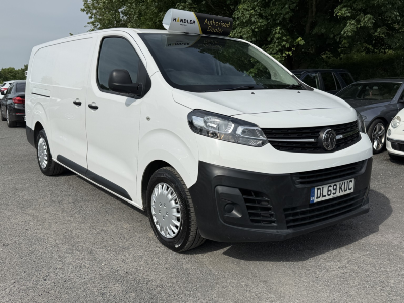2019 Vauxhall Vivaro 2.0 Turbo D 3100 Edition in White — image 1
