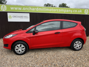 2015 Ford Fiesta 1.3 Studio in Red — image 3