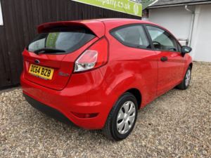 2015 Ford Fiesta 1.3 Studio in Red — image 6