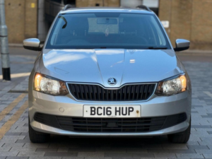2016 Skoda Fabia 1.2 Tsi Se Euro 6 (s/s) 5dr in Silver — image 3