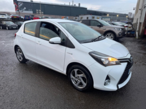 2015 Toyota Yaris 1.5 Vvt-H Icon E-CVT Euro 6 5dr in White — image 2