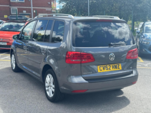 2012 Volkswagen Touran 1.6 Tdi Se Euro 5 5dr in Grey — image 5