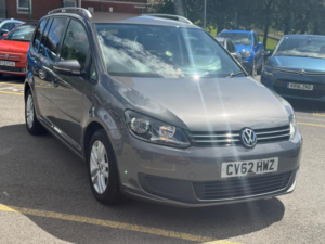 2012 Volkswagen Touran 1.6 Tdi Se Euro 5 5dr in Grey — image 6