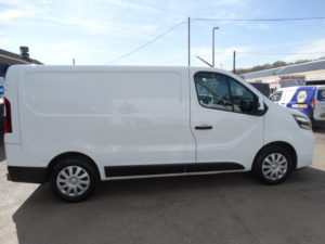 2023 Nissan Primastar 2.0 Dci 28 Acenta L1 H1 Euro 6 (s/s) 5dr in White — image 5