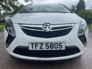 2014 Vauxhall Zafira Tourer 1.4t 16v Exclusiv Euro 5 5dr in White — image 6