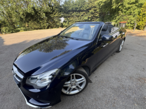 2014 Mercedes-Benz E Class 2.1 E220 Cdi Amg Sport in Blue — image 2