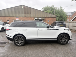 2019 Land Rover Range Rover Velar 2.0 D180 R-Dynamic Se in White — image 5