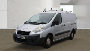 2013 Peugeot Expert 2.0 Hdi L2 H1 4dr in Silver — image 2