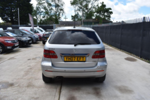 2007 Mercedes-Benz B Class 2.0 B180 Se CVT 5dr in Silver — image 6