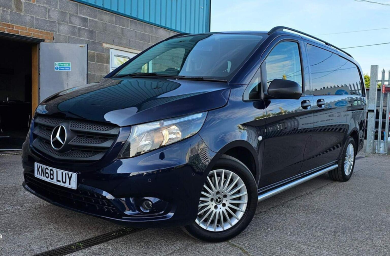 2018 Mercedes-Benz Vito 2.1 119 Cdi Bluetec Sport Crew Van G-Tronic+ Rwd L2 Euro 6 (s/s) 5dr (lwb) in Blue — image 1