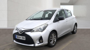 2014 Toyota Yaris 1.3 Dual Vvt-I Icon in Silver — image 2