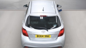 2014 Toyota Yaris 1.3 Dual Vvt-I Icon in Silver — image 6