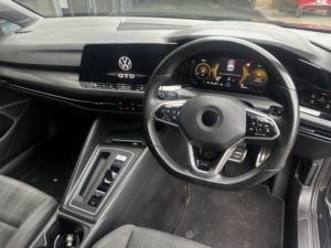 2021 Volkswagen Golf 2.0 Tdi Gtd in Black — image 5