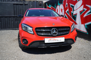 2019 Mercedes-Benz Gla 1.6 Gla180 Urban Edition SUV 5dr Petrol Manual Euro 6 (s/s) (122 Ps) in Red — image 3