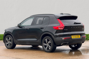 2018 Volvo Xc40 2.0 T5 R-Design SUV 5dr Petrol Auto AWD Euro 6 (s/s) (247 Ps) in Black — image 5