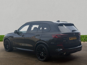 2022 BMW X5 3.0 30d Mht M Sport SUV 5dr Diesel Hybrid Auto Xdrive Euro 6 (s/s) (286 Ps) in Black — image 5