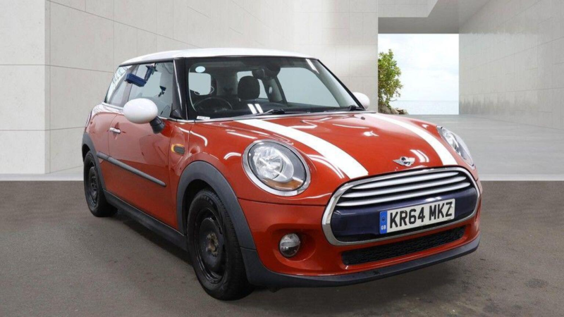 2014 MINI Hatch 1.5 Cooper Euro 6 (s/s) 3dr in Red — image 1