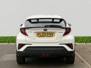 2022 Toyota C-Hr 1.8 Vvt-H Gpf Design SUV 5dr Petrol Hybrid CVT Euro 6 (s/s) (122 Ps) in White — image 6