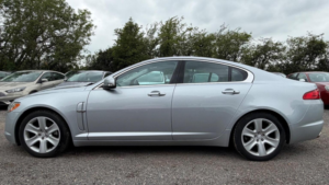 2008 Jaguar Xf 2.7d V6 Premium Luxury Auto Euro 4 4dr in Silver — image 4