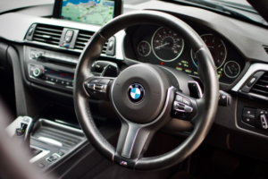 2015 BMW 3 Series 3.0 330d M Sport Touring in Black — image 2