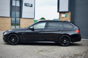 2015 BMW 3 Series 3.0 330d M Sport Touring in Black — image 6