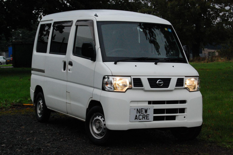 2013 Nissan Clipper 660cc Kei Van in White — image 1
