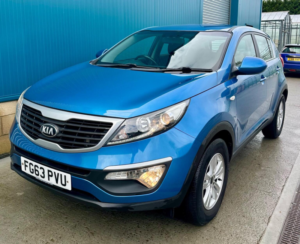 2014 Kia Sportage 1.7 Crdi Ecodynamics 1 2WD Euro 5 (s/s) 5dr in Blue — image 5