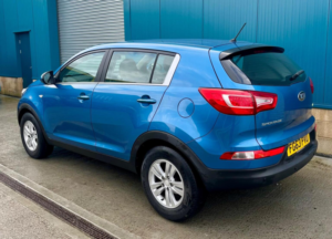 2014 Kia Sportage 1.7 Crdi Ecodynamics 1 2WD Euro 5 (s/s) 5dr in Blue — image 6