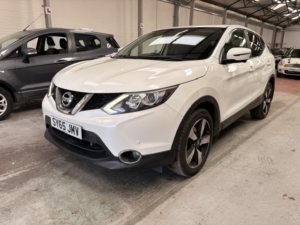 2015 Nissan Qashqai 1.5 Dci N-Tec in White — image 2