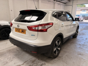 2015 Nissan Qashqai 1.5 Dci N-Tec in White — image 4