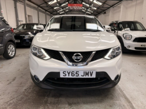 2015 Nissan Qashqai 1.5 Dci N-Tec in White — image 6