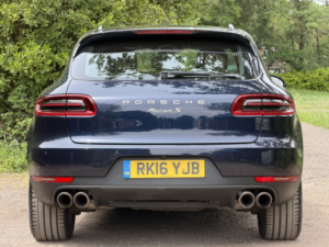 2016 Porsche Macan 3.0 Td V6 S in Blue — image 4