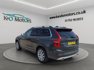 2018 Volvo Xc90 2.0 D5 Powerpulse Momentum Auto 4WD Euro 6 (s/s) 5dr in Grey — image 4