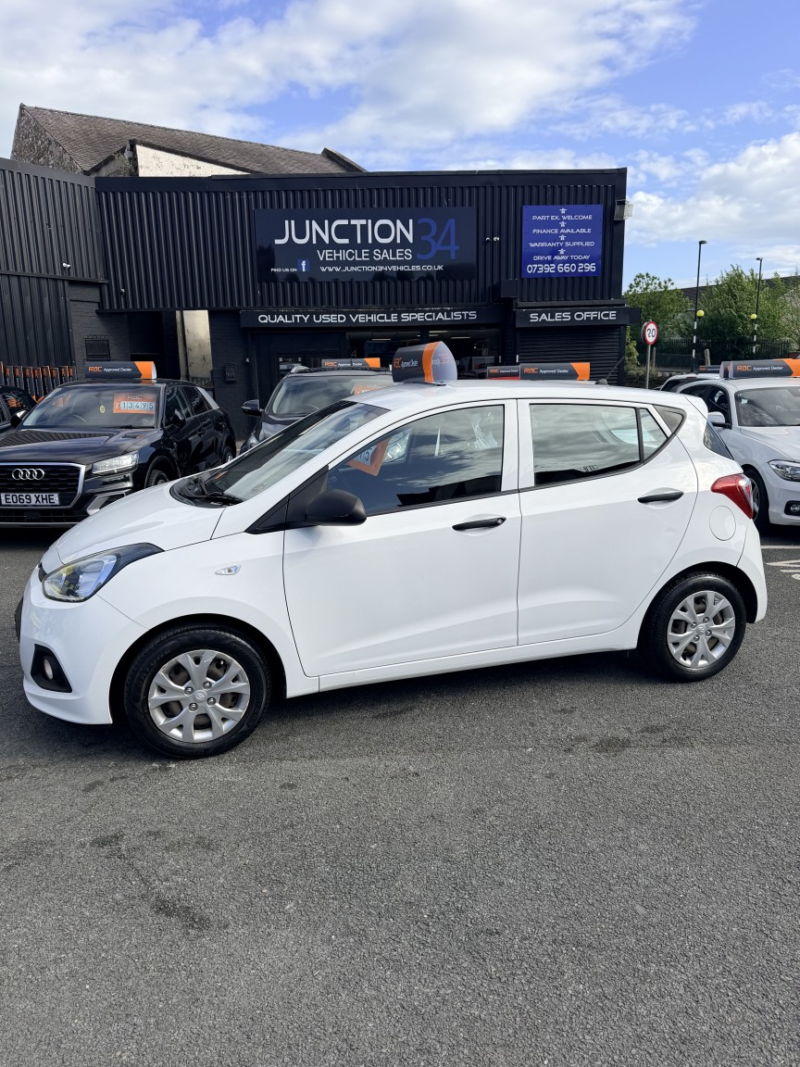 2015 Hyundai I10 1.0 S in White — image 1