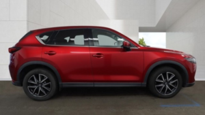 2017 Mazda Cx-5 2.2 Skyactiv-D Sport Nav in Red — image 4