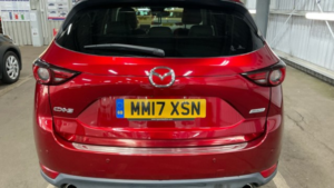 2017 Mazda Cx-5 2.2 Skyactiv-D Sport Nav in Red — image 6