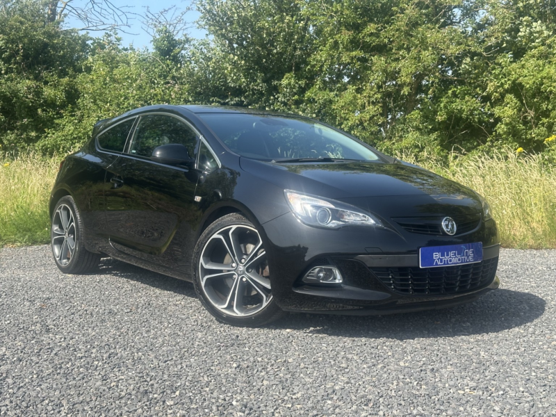 2017 Vauxhall Astra Gtc 1.4 I Turbo Limited Edition in Black — image 1