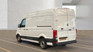 2020 Volkswagen Crafter 2.0 Tdi Cr35 Trendline Fwd Mwb Euro 6 (s/s) 5dr in White — image 3