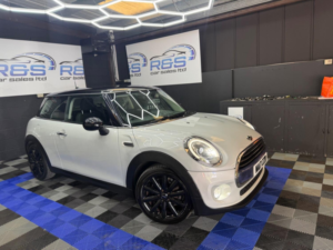 2017 MINI Hatch